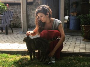 Pınar Töre Instagram - 2015. Mid-decade. Beautiful late summer’s day in Lartigue. Such a kind time. Kindness - the most overlooked of all virtues #cat #lartigue #thecountry #peace #akindtime #tb