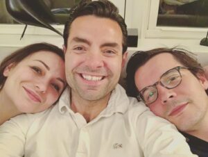Pınar Töre Instagram - 🥳Bu dünyada 40 yılı devirmiş oldum. Yaşasın hayat, yaşasın sevgi, yaşasın 48 saat uyumadan NO STOP TILL BROOKLYN! So no one told you life was gonna be this way
Your job's a joke, you're broke
Your love life's D.O.A
It's like you're always stuck in second gear
When it hasn't been your day, your week, your month
Or even your year, but
I'll be there for youuuuu #nostoptillbrooklyn #friends #illbethereforyou #beastieboys #bestie #enişte