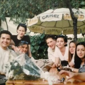 Pınar Töre Instagram - 90'lar skandalı. #weveagedwell #90srevisited #timehasbeenkind #lanetolsundostum