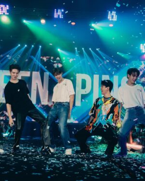 Ping Krittanun Aunchananun Instagram - ขอบคุณทุกคนมากๆเลยนะครับ สำหรับ “MEENPING1stFANMEETING” ผมรู้สึกดีใจเเละอยากจะขอบคุณทุกคนมากๆ ถ้าขาดคนใดคนหนึ่งไป งานนี้จะไม่เกิดขึ้นอย่างเเน่นอน

ขอบคุณพี่ก้อง @gonghivesalon24 มากๆเลยนะครับ ที่ทำตามสัญญาว่าจะจัดเเฟนมีตให้มีนปิง เเละมันได้เกิดขึ้นเเล้วขอบคุณที่พี่ตั้งใจเเละทุ่มเทกับงานนี้มากๆ ขอยคุณสำหรับทุกอย่างจริงๆครับ💖 

ขอบคุณพี่มีน @meennicha8 เราผ่านอะไรกันมาเยอะมากจริงๆ เราตั้งใจทำมันออกมาให้ดีที่สุด เก่งมากเลยนะพี่ รักนิชานะ ไว้เต้นกันอีก🤣🤍

ขอบคุณ @maxky_rp @isamsame._ @gungun_hd ดีใจมากๆเลยที่ได้ทุกคนมาเป็น guest เก่งมากๆเลยนะคับบ ขอบคุณสำหรับความทุ่มเทเเละความตั้งใจมากๆเลยนะฮะ จุ๊บๆ😘💗

ขอบคุณทีมงาน @mchoice_th ทุกๆคนเลยนะครับ ทุกคนทำงานหนักมาก เหนื่อยกว่าพวกผมเยอะมากๆ เเต่ทุกคนก็สู้จนทำงานออกมาได้ดีที่สุดอย่างที่ทุกคนเห็น เบื้องหลังคือส่วนสำคัญจริงๆนะครับ🖤🤍

ขอบคุณทีม Dancer ทุกๆคนด้วยนะครับ ทุกคนซ้อมกันหนักมาก เหนื่อยมากๆ ขอบคุณสำหรับความทุ่มเทนะครับ🤍

สุดท้ายนี้ ขอบคุณ Area86 ทุกคนๆมาเลยนะครับ ถ้าไม่มีทุกคนเราก็ไม่รู้ว่าจะทำโชว์ออกมาให้ใครดูเหมือนกัน ขอยคุณสำหรับความรัก กำลังใจ ทุกๆอย่างอยู่ในใจผมตลอด หวังว่างานเเฟนมีตครั้งนี้ จะส่ง ความรัก ความสนุก หรือกำลังใจในการใช้ชีวิตต่างๆไม่มากก็น้อยนะครับ💓

ขอบคุณที่ทำให้ 2 วันที่ผ่านมา เป็นวันที่ดีที่สุดวันนึงในชีวิตผมเลย ผมจะเก็บเเละจดจำไว้ ว่าเป็นความทรงจำที่สวยงามมากๆเลยครับ🙏🏻🥹🤍

#MEENPING1stFANMEETING
#MEENPINGTOTHEMOON