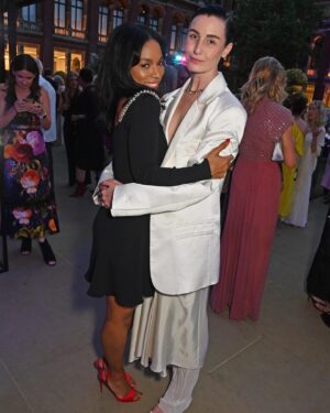 Pippa Bennett-Warner Instagram - The funnest. Thank you @vamuseum 🖤💃🏾🖤