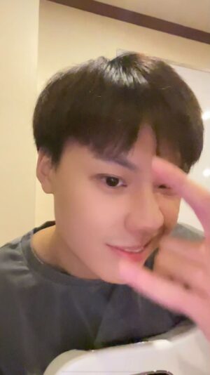 Pisitpon Ekpongpisit Instagram - จำนน - นนท์ ธนน🏳️👋🏻