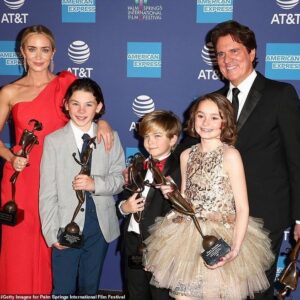 Pixie Davies Instagram - Poppins family ❤️ thank you for having us Palm Springs International Film Festival 💫❤️