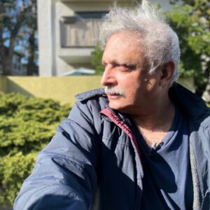 Piyush Mishra Instagram - Last Weekend in America 🇺🇸! Dallas ➡️ Hartford ➡️ New Jersey!

Get your tickets now! Waise 2 shows sold out hain.

FEB 16 - DALLAS TX (Sold Out)
FEB 17 - HARTFORD CT (Few Seats Left)
FEB 18 - NEW JERSEY (Sold Out)

Thank you America! 

@ballimaaraan @intamboo @parashareentertainments @trinityeasc 

#PiyushMishra #Ballimaaraan #Concert #Music #USA #CokeStudio