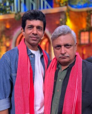 Piyush Mishra Instagram - Celebrating 10 years of Wasseypur with Kapil.

@kapilsharma @anuragkashyap10 @bajpayee.manoj @nawazuddin._siddiqui @vineet_ksofficial @snekhanwalkar @iamhumaq @vidushak @pankajtripathi @zeishanquadri @jameel.mumbai @theadityakumar @archanapuransingh @sumonachakravarti @kikusharda @jayvijaysachan @sonytvofficial 

#PiyushMishra #KapilSharma #Wasseypur
