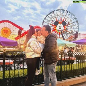 Plutarco Haza Instagram - Happiest Birthday in the Happiest place on Earth !!
Feliz cumpleaños Leonardo 🧡 Gracias @disneyland por hacerlo TAN especial