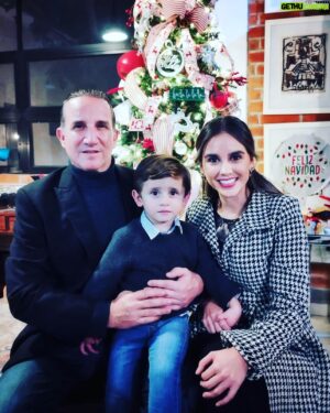 Plutarco Haza Instagram - Que buena navidad! @ximenatz