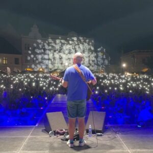 Pokáč Instagram - Sezona se pomalu chyli ke konci 🥲 Dneska na @melnickevinobrani koncert jak vino, dekujem 🍇🙏🤤