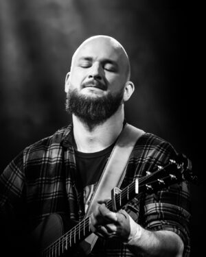 Pokáč Instagram - Když trefíš správnej akord 🤤💪 @furchguitars 📸@tonyflunkey