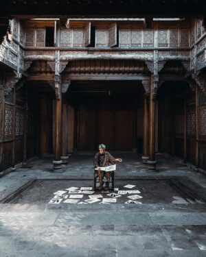 Pokras Lampas Instagram - Я обещал, что эта неделя будет максимально жаркой на новости и анонсы? Держу слово!

Сегодня мы запускаем мой проект @pokras_lampas_tattoo ! Это был долгий путь в три года, от решения создать студию до нашего открытия. В 2019 году, во время арт-проекта и моей выставки в Шанхае, мы вместе с командой пришли к концепции авторской тату-студии, где эскизы создаются коллекциями и дропами, как в стритвире, а возможность публиковать каталог работ онлайн расширяет горизонт владельцев работ до всего мира (в Китае, например, многим дико зашел мой стиль на стыке готики, кириллического письма, арабицы и иероглифики). 

Конечно, с этого времени многое изменилось, а мой график стал еще плотнее и жестче, но мы всегда находили немного времени, чтобы сделать все круто — от эскизов до визуала профиля и лицензирования арта для тату. Поэтому будем работать не на количество, а качество, с максимально демократичными ценами и экспериментальным подходом.

Итак — правила простые: Мы постим эскизы, вы их бронируете, а после оплаты сами решаете — бить у нашего мастера в Петербурге с нашим максимальным контролем результата, или сделать это у любого мастера в любой точке мира. 

Этот эскиз будет только у вас — мы делаем лицензионный договор, и отправляем исходник для работы. И, конечно, никаких кастомных запросов (по крайней мере сейчас, уж очень лютый график проекто) — я всегда сам заранее выбираю стиль, слово, композицию и создаю эскиз.

А дальше — будем ждать идеальный мэтч, и пусть моя работа останется с вами навсегда. Подписывайтесь на @pokras_lampas_tattoo — и остаёмся на связи! 🙏🏼✨🔥