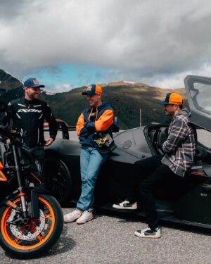 Pol Espargaró Instagram - Catalan Gp photo dump 🎤 🤩 @izaskunruizgp
📸 @davidacedo