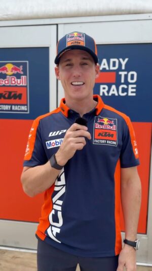 Pol Espargaró Instagram - So what does a test rider do? What is a wildcard? 🤔

Our test rider, @polespargaro explains after the recent announcement of both his and @26_danipedrosa’s wildcards. 📝 

#KTM #ReadyToRace #MotoGP #Motorsport #SpanishGP #ItalianGP #PolEspargaro #Wildcard #TestRider @redbullmotorsports