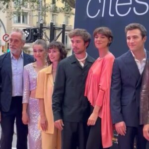 Pol Monen Instagram - Ayer en el preestreno de #CitasBarcelona pudimos ver los dos primeros capítulos de esta temporada y son una PASADA 😱 Creo que os van a gustar mucho. 

Estoy muy contento y agradecido de poder formar parte de esta serie, junto a un reparto increíble y un gran equipo. 

El dia dotze primers dos capitols a @tv3cat 
El 13 de Junio tendréis todos los capítulos en @primevideoes 

Moltes gràcies #CarlesTorrens @paufreixas7 @filmaxpresenta @a6cinema @ireneroque_casting 💙🫶