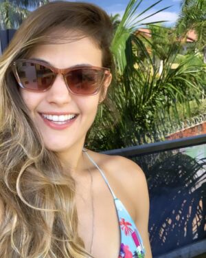 Poliana Botelho Instagram - 😎