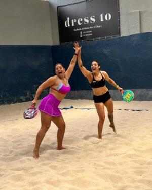 Poliana Botelho Instagram - De volta ao beach tênis 🎾