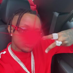 Polimá Westcoast Instagram -  4Melonsiti el álbum!!!! El mundo girando muchaaas cosas sucediendo muchooo RealTrap on the wayy como un verdadero negro 💿📀 Las Ski & Las Ravee rompiendoo y estaan dispo en @hawkersco Yesirrr !!!