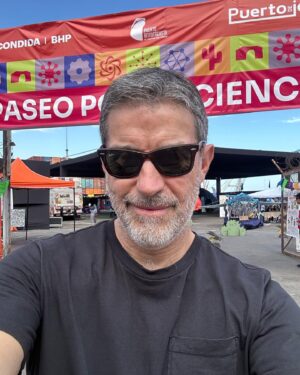 Polo Ramírez Instagram - Gozando de la ciencia hecha en Chile en el Paseo por la Ciencia de @puertodeideas Antofagasta 2023.
