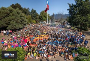 Polo Ramírez Instagram - Por ahí estoy, entre cientos de deportistas que este domingo van a darlo todo en el Subaru Ironman 70.3 Pucón. Agradecido de @subaruchile por la invitación y de todos los que me acompañan y apoyan en estos desafíos. A romperla, queridos @margarita_masias y @sebalassalle_tri ( @rpmteam )en nuestra posta mixta. Foto de @trichile.cl
