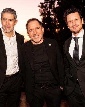 Polo Ramírez Instagram - Me llegaron nuevas fotos del evento de @carolinaherrera realizado el viernes pasado. Estas son profesionales…! Gracias por la invitación y gracias a @simonpaisthomas por los retratos!