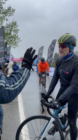 Polo Ramírez Instagram - Mojado, con frío, cansado, pero feliz… Qué gran experiencia es el @girodellago @subaruchile ¡Nos vemos el próximo año!