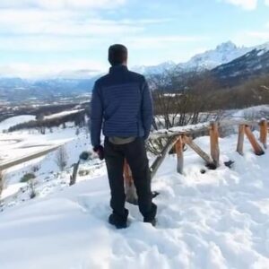 Polo Ramírez Instagram - Mi querido @nanoaleu me acaba de mandar este recuerdo del viaje que hicimos junto a @danielfuentes79 a la Patagonia, conociendo los detalles de la construcción de la Carretera Austral. ¡Inolvidable!