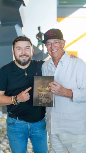 Poncho Lizarraga Instagram - Hablando con el Tío Richi de Historia y de la Importancia de la Música de Banda para Mazatlán y el Mundo, Bienvenido a la Tierra donde hasta un pobre se siente Millonario iUUU Banda El Recodo de Don Cruz Lizárraga