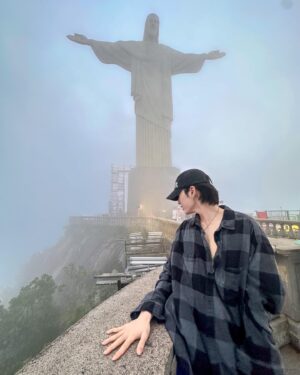 Pongsapak Oudompoch Instagram - Você gostaria de assistir um filme na minha casa?

This place is so very beautiful, I really like this place❤️🇧🇷