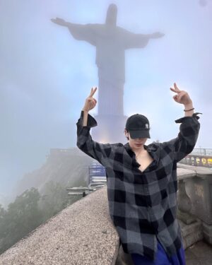 Pongsapak Oudompoch Instagram - Você gostaria de assistir um filme na minha casa?

This place is so very beautiful, I really like this place❤️🇧🇷