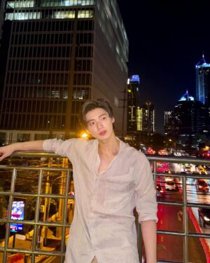 Ponlawit Ketprapakorn Instagram - City of car 🚘🌕