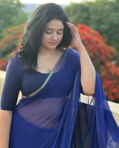 Actress Poonam Bajwa HD Instagram Photos and Wallpapers July 2024