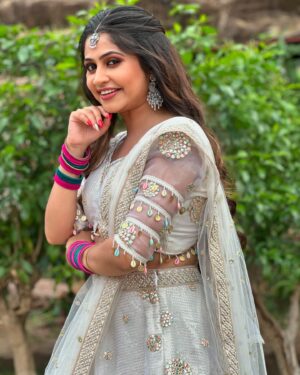 Poonam Mishra Instagram - Elegance is not about being noticed, it’s about being remembered….