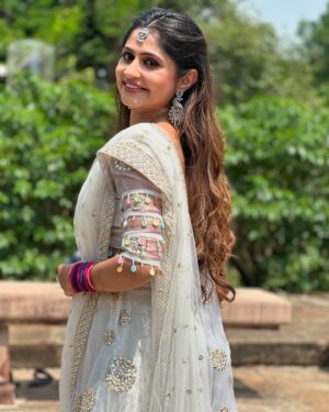 Poonam Mishra Instagram - Elegance is not about being noticed, it’s about being remembered….