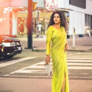 Poornima Indrajith Instagram - Broke some rules in Toronto 🚦💚