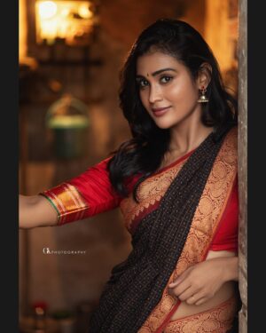 Poornima Ravi Instagram - 🦋 

Photographed by @gk_.photography._ 
Retouch @editors_desktop 

#poornimaravi