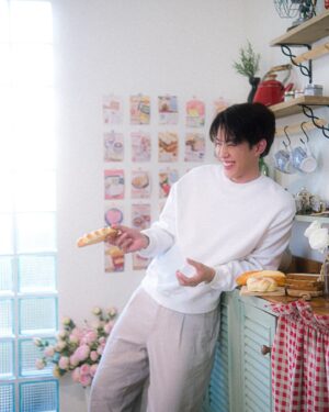 Pranapong Khaisang Instagram - ก้อคนมันรอมาตั้งนานนนนข้างเดียวววว🥹