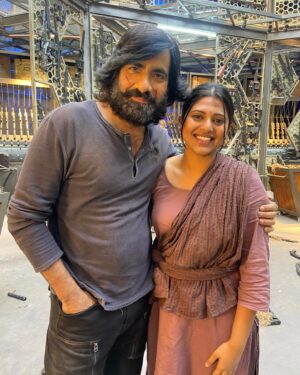 Praneeta Patnaik Instagram - Eagle is soaring high and I take this opportunity to thank the makers, the production house and my producers @tgvishwaprasad sir and @vivek_kuchibhotla sir for trusting me to portray Padma. Thank you @karthik.gattamneni for giving me this unique role and for defining my arc so brilliantly! Thank you @mbkaranam for thinking of me and for writing such effective words. The entire credit goes to @sujithkumarchowdarykolli garu for suggesting me to play Padma. I hope my association with @peoplemediafactory will keep continuing with many other roles in many more films. I had a ball time sharing the screen with @srinivasarala, @pnavdeep and @anupamaparameswaran96. You guys are awesome! @uthura and @rekhaboggarrapu, thank you for taking care of me and for being my company when I needed it the most. 
Thank you @radentertains  and @rajiv.k25 for being the bridge between the production house and I. You made sure my job got easier. 
Saving best for the last,

@raviteja_2628 sir, from seeing your work in films and TV, to acting beside a humble yet energetic personality like you, I’m truly blessed and I’m forever grateful 🙏🏻
Thank you for being you and for being that constant positive vibe on the sets. I’ll never forget these moments.