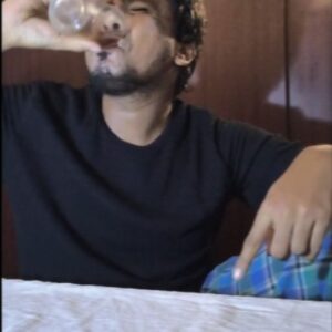 Prankster Rahul Instagram - Ni irukalam ullai poo 🤣🤣Tag that  Sarakku Guy