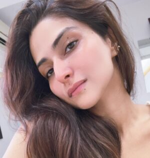 Pranutan Bahl Instagram - be casual with everything except your intentions ✌️🧡