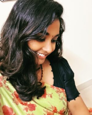 Prasanna Varma Danthuluri Instagram - Smiling is my favourite exercise 😁💚🖤💚
.
.
. 
#smile #behappy #saree #moresmile #selflove #selfie #girlpower #happylife #happysoul #soul #smileday #smileface😊