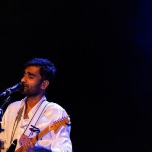 Prateek Kuhad Instagram - NYC, you were 🖤
21 cities in a month.. it’s been a wild ride, only love! 
#SilhouettesTour 

📷 @morgan.winston