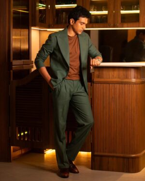 Pratik Gandhi Instagram - Tadow!
.
.
.

Stylist - @styleitwithniki 
📸-@lovdipsingh
Blazer set - @vikashrathod
Footwear - @lafattio
Hair @sandypanwar1810
Makeup @sayyed_makeup_art 
Managed by @kaajalgb