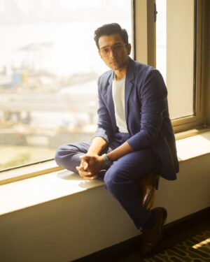 Pratik Gandhi Instagram - Missing my Mumbai.
The sun, the sea, the breeze and the rains.

.
.
.

Stylist - @styleitwithniki
📸 - @lovdipsingh
Outfit - @studio_anuraagk
T-shirt - @linentrailofficial
Eyewear - Armani exchange A/X from @alankaropticalcentre
Footwear - @whitemuds_official
Watch - @franklordcreations
Hair @sandypanwar1810 
Makeup @sayyed_makeup_art
Managed by @kaajalgb