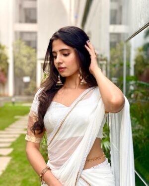 Preethi Asrani Instagram - 🕊️🕊️🕊️

@shilpacouture 🫶