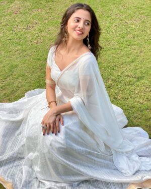 Preethi Asrani Instagram - 🕊️🕊️🕊️

@shilpacouture 🫶