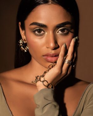 Preethy Karan Instagram - Aurora ✨
.
.
.
Lensed by @balakumaran.19 
MUA @makeupwithshruthi 
Styling @deekshitanikkam 

#trendingnow #viral #instagram #love #explorepage #explore #instagood #fashion #follow #like #likeforlikes #followforfollowback #photography #india #trend #instadaily #memes #music #style #trendingnow #foryou #likes #photooftheday #model #beautiful #bhfyp #instagood