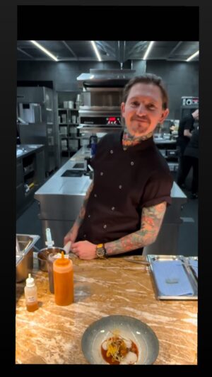 Přemek Forejt Instagram - FOIE GRAS • RAKYTNÍK • ČEKANKA • MUŠKÁT
& @premekforejt 
Dejte nám vědět, jak vám nový chod chutná! 🌿
#entreerestaurant #entree #premekforejt #degustation #olomouccity #olomouc #foiegras #foodpassion