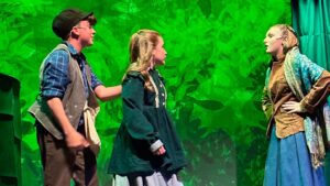 Presley Richardson Instagram - Thank you @rsiporski & @hamjam5500 for letting me be part of #tuckeverlasting the musical❤️❤️❤️

#theater #musical #singer #actress #stage