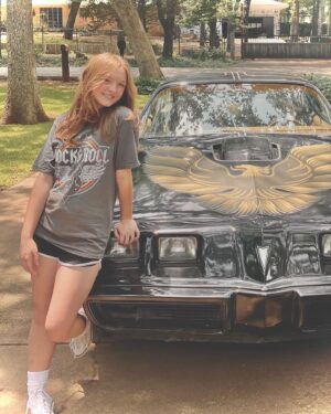 Presley Richardson Instagram - Living in the 80’s these first few weeks of summer… #film #80s #classiccars #music #mixtape