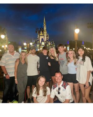 Presley Richardson Instagram - The end to a an Amazing Birthday week🎉… until next year… #disney #birthday