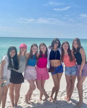 Presley Richardson Instagram - #14 Today🎉 Started off my birthday week in Florida and I’m sure you can guess where I might be ending the week …. #happiestplaceonearth #birthday #birthdayweek
